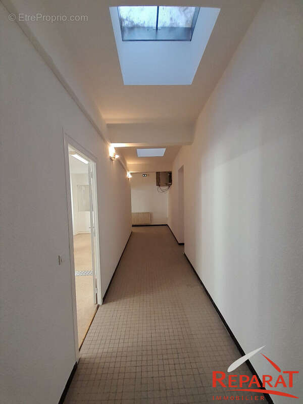 Appartement 242 m² à Tulle  - photo 8