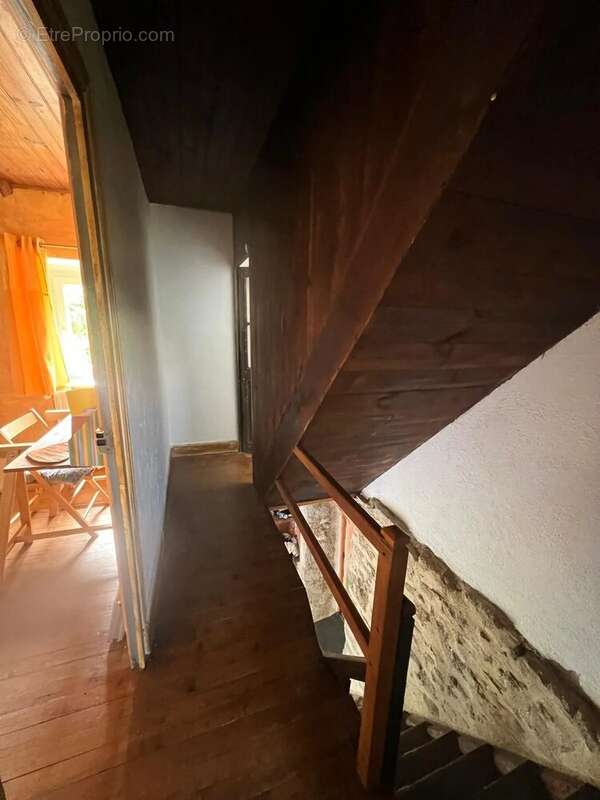 Maison à AUZANCES