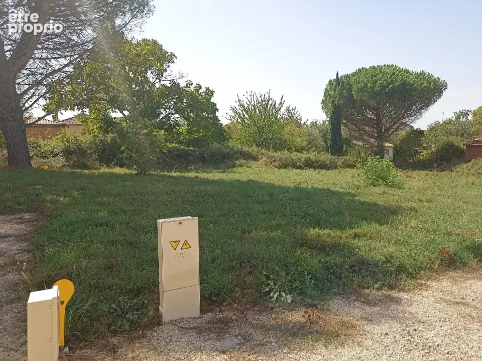 Terrain 1 180 m² à vendre à Montaigut-Sur-Save (31530) - photo 2