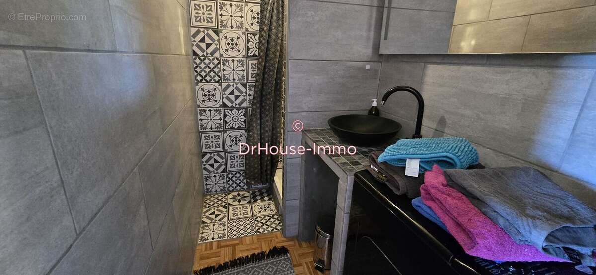 Appartement 24 m² à Greoux-Les-Bains  - photo 6