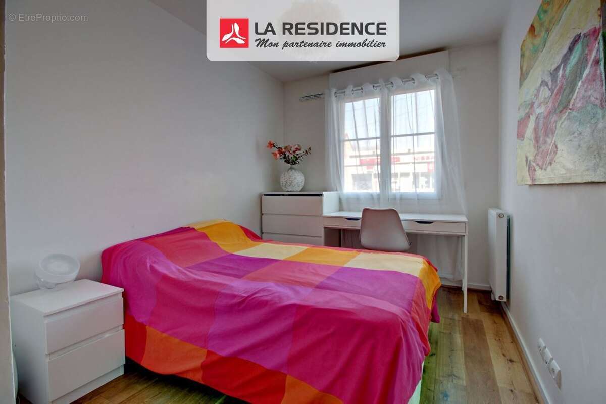 Appartement à SARTROUVILLE