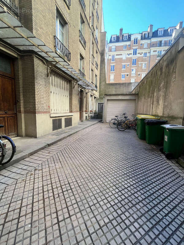 Appartement à PARIS-10E