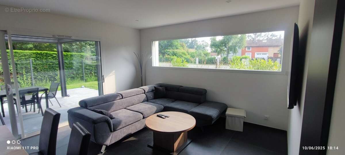 Maison à MONTREVEL-EN-BRESSE