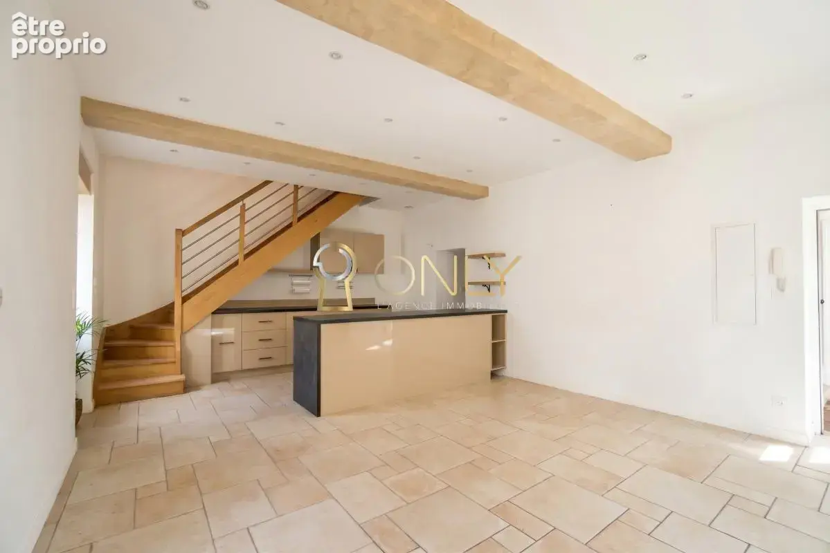 Montmerle sur Saône - Appartement - T3 - 65m² - Balcon - 2 places de stationnement - photo 1