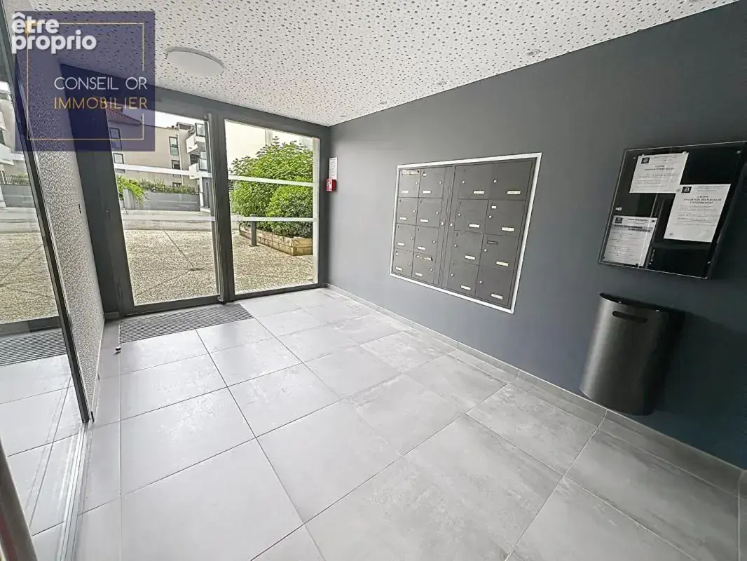 Appartement Craponne 2 pièce(s) 37 m2 - photo 2