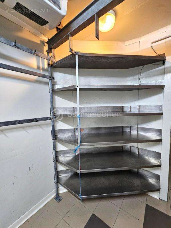 Commerce à LES PAVILLONS-SOUS-BOIS