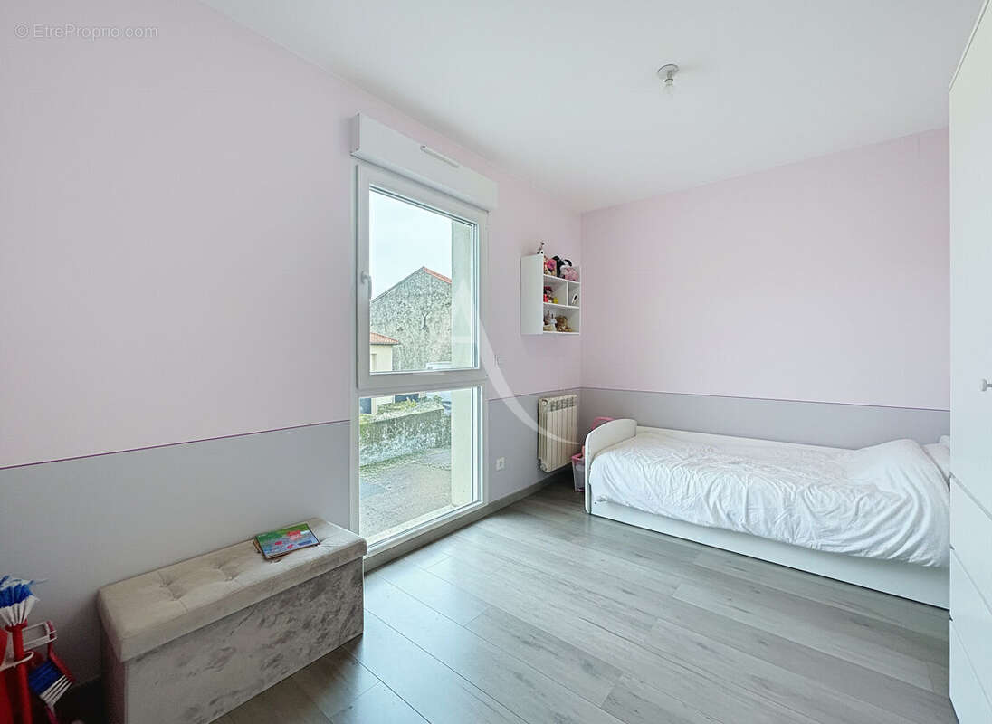 Appartement Sainte Barbe 4 pièces - duplex - deux chambres - cave - stationnements - photo 5