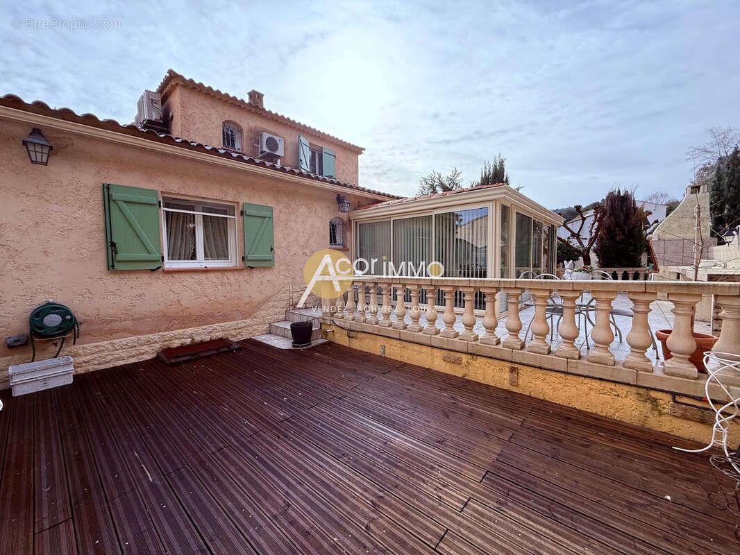 Maison à EVENOS