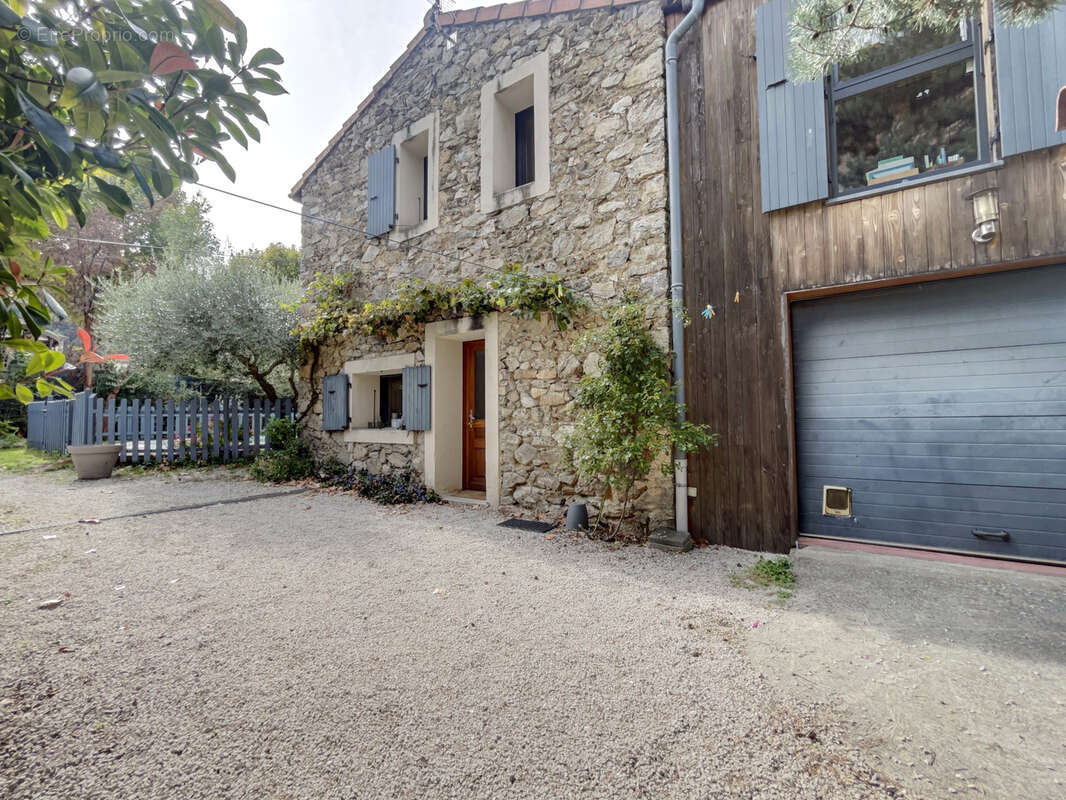 Maison à VION