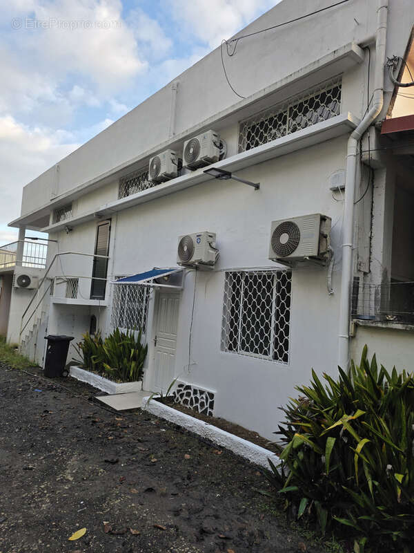 Appartement à LES ABYMES