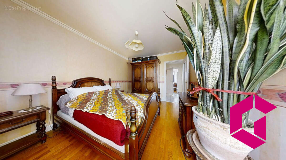 Appartement à SAINT-ETIENNE