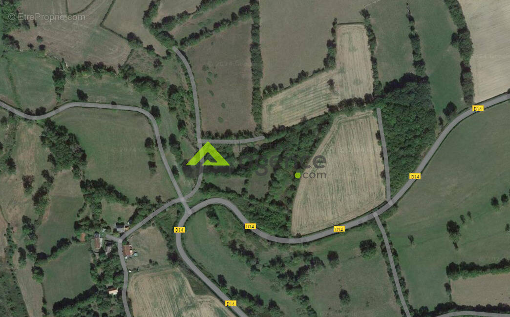 Terrain à SAINT-DIZIER-LES-DOMAINES