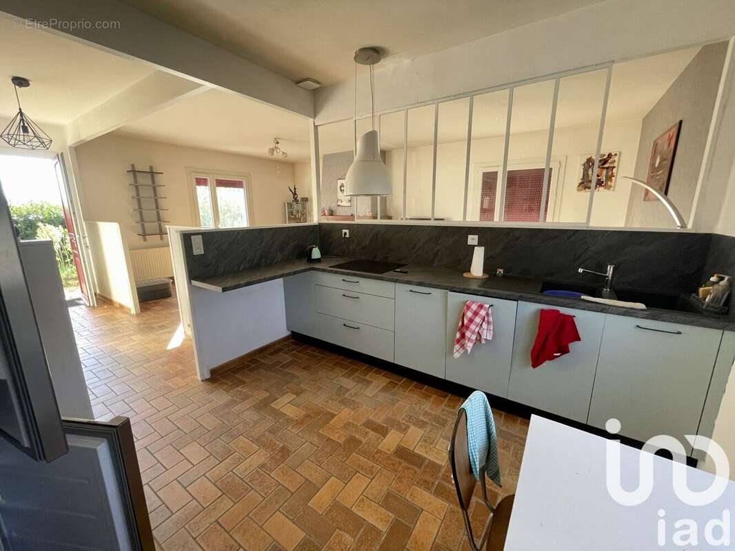 Photo 6 - Maison à MEHUN-SUR-YEVRE