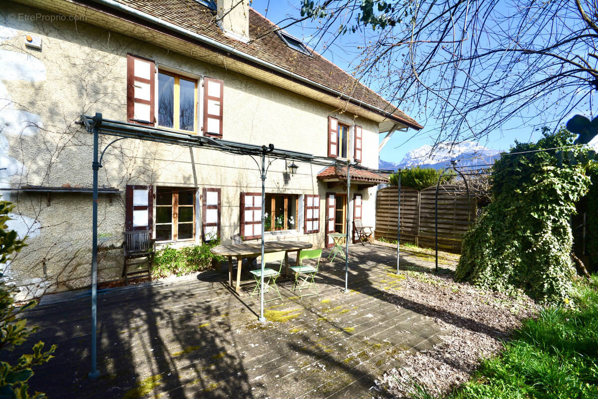 Maison à SAINT-JORIOZ