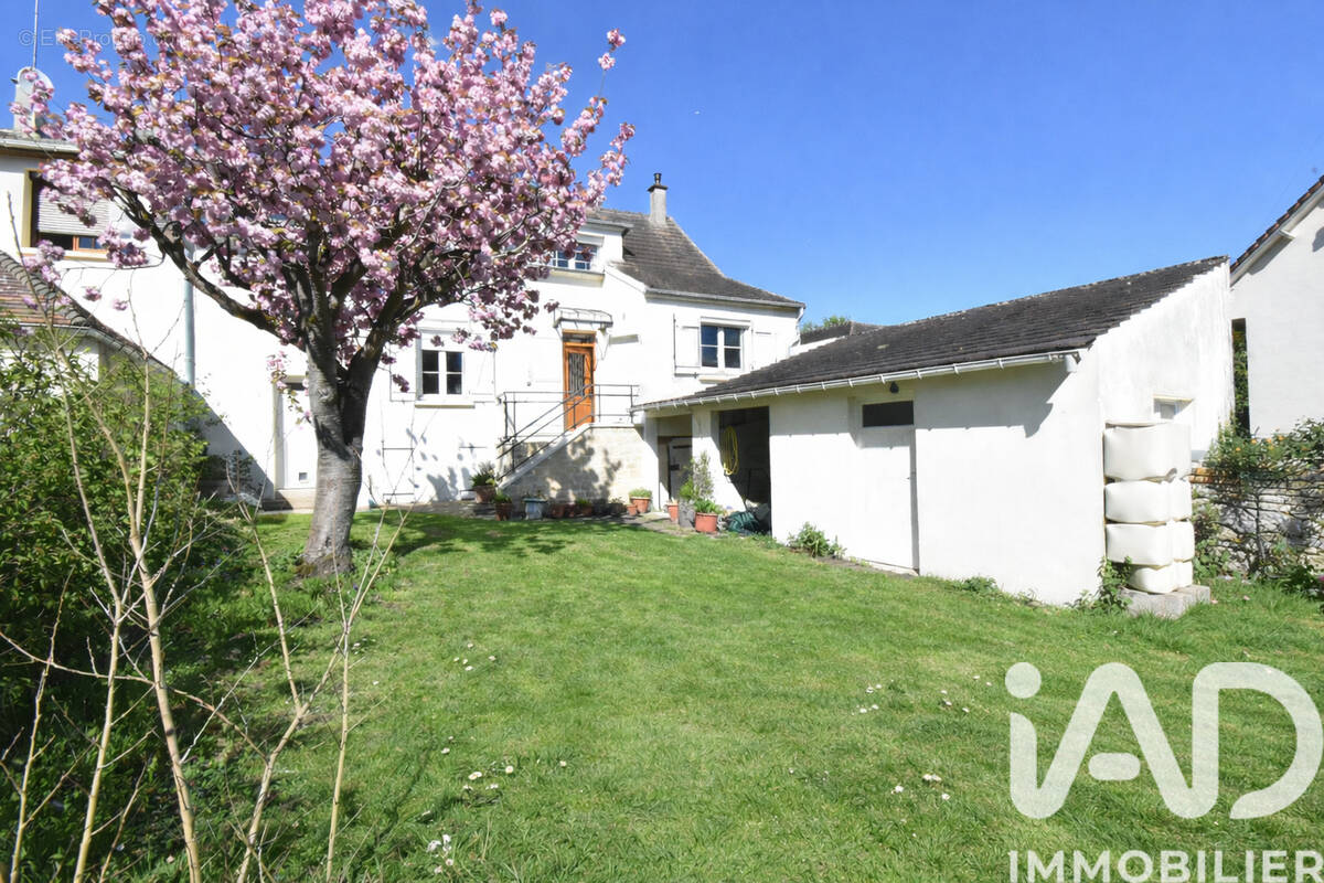 Photo 1 - Maison à FLEURINES