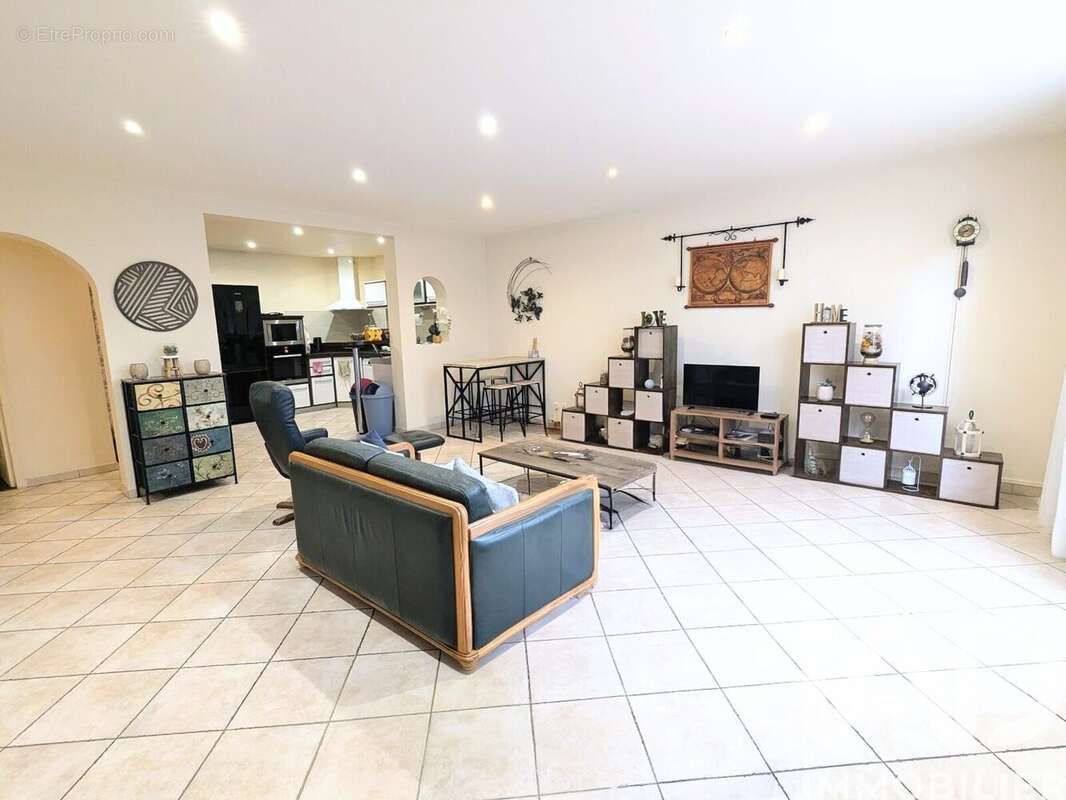 Photo 4 - Appartement à BRIE-COMTE-ROBERT