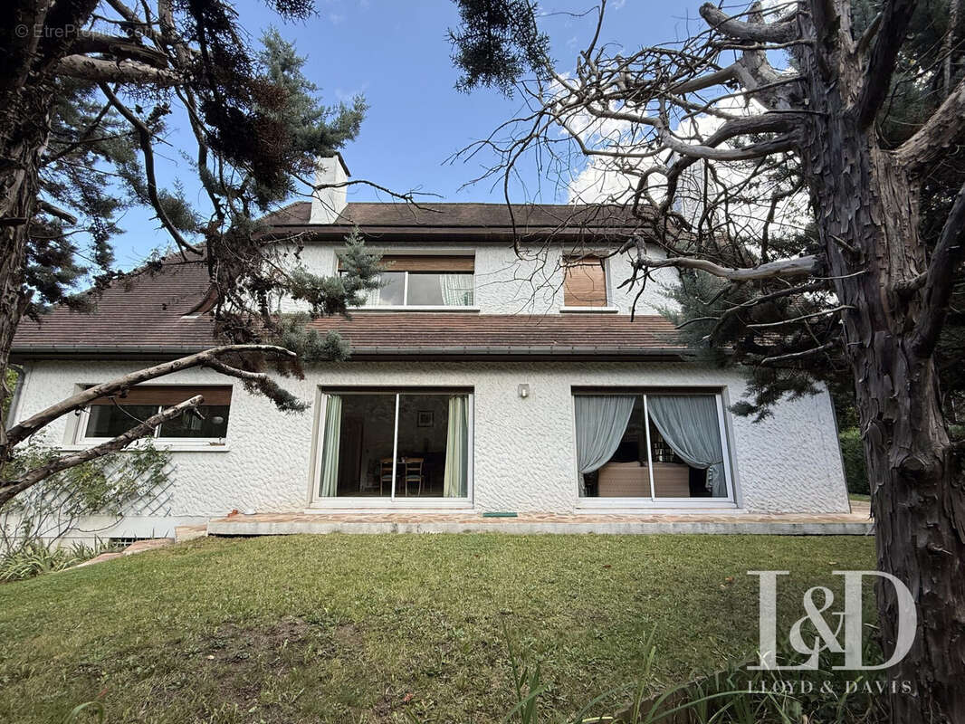 Maison à VAUCRESSON