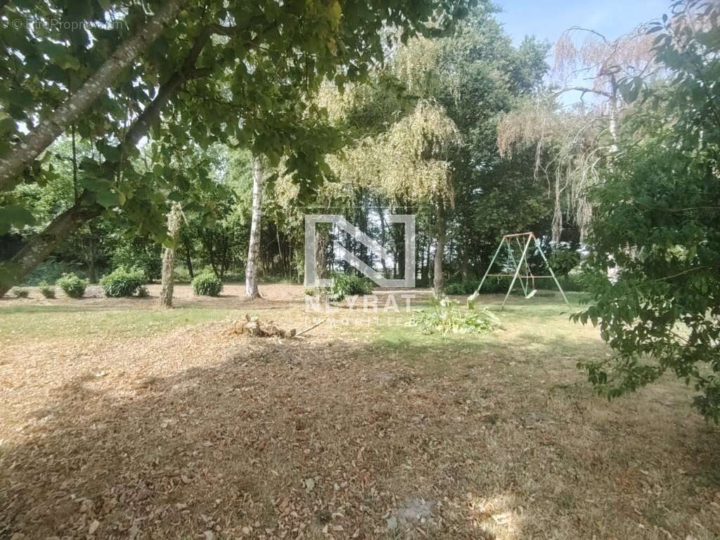 Maison de campagne de 131m² à rénover sur terrain de plus 1,5 hectare - photo 13