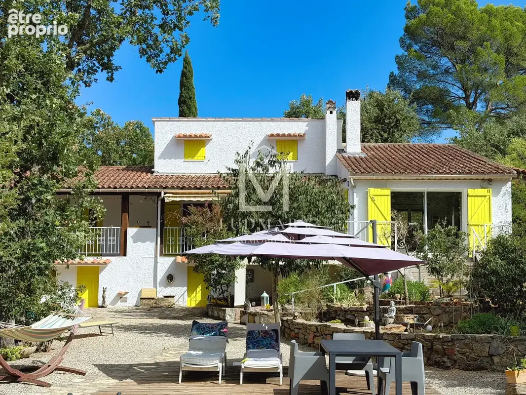 Villa rénovée avec studio indépendant, piscine et 3 867 m2 de terrain à Lorgues - photo 4