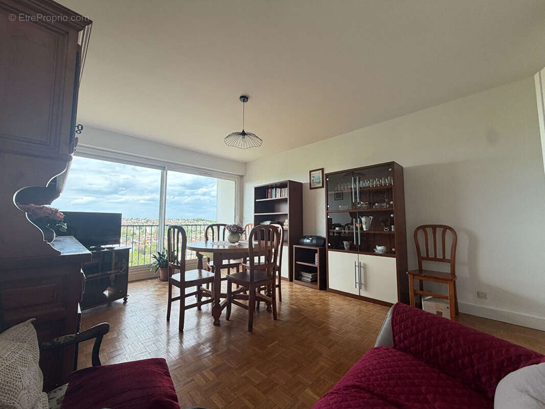 Appartement à VIRY-CHATILLON