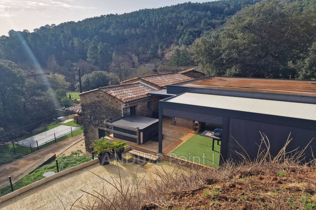 Maison à SAINT-PAUL-LA-COSTE