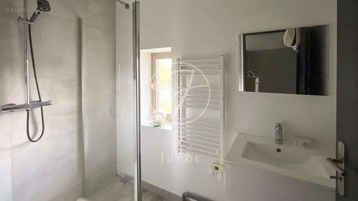 Maison à ENNETIERES-EN-WEPPES