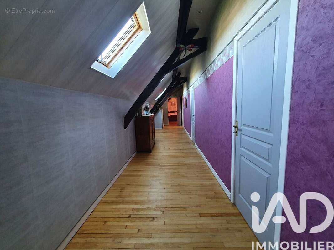 Maison 276 m² à Vielle-Adour  - photo 8