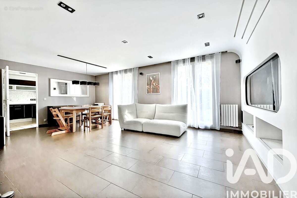 Photo 4 - Maison à BUSSY-SAINT-GEORGES