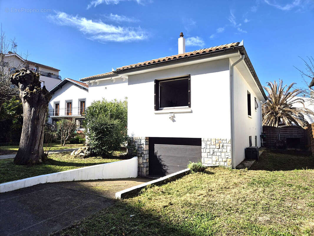 Maison Jolimont avec piscine et grand garage - photo 13