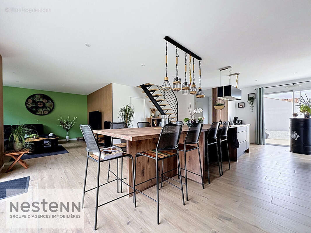 Maison Contemporaine CHALLANS de 2023  5 Chambres - photo 2