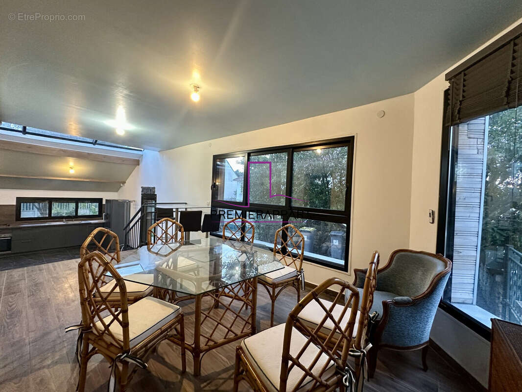 Maison à SARTROUVILLE