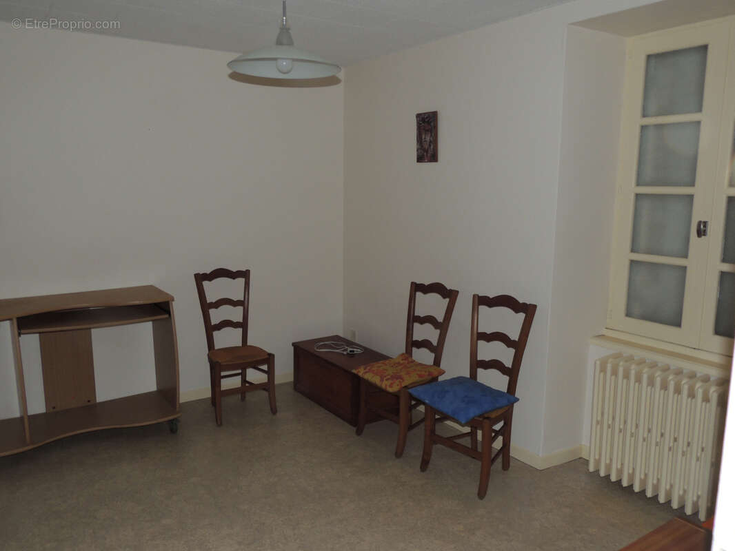 Maison à SAINT-MARTIN-DES-NOYERS