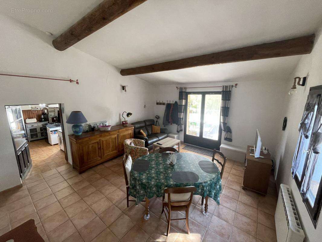 Maison à SAIGNON