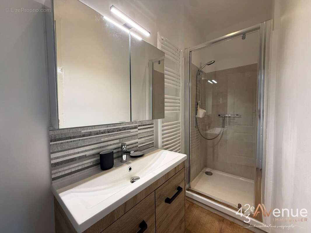 Appartement à SAINT-ETIENNE