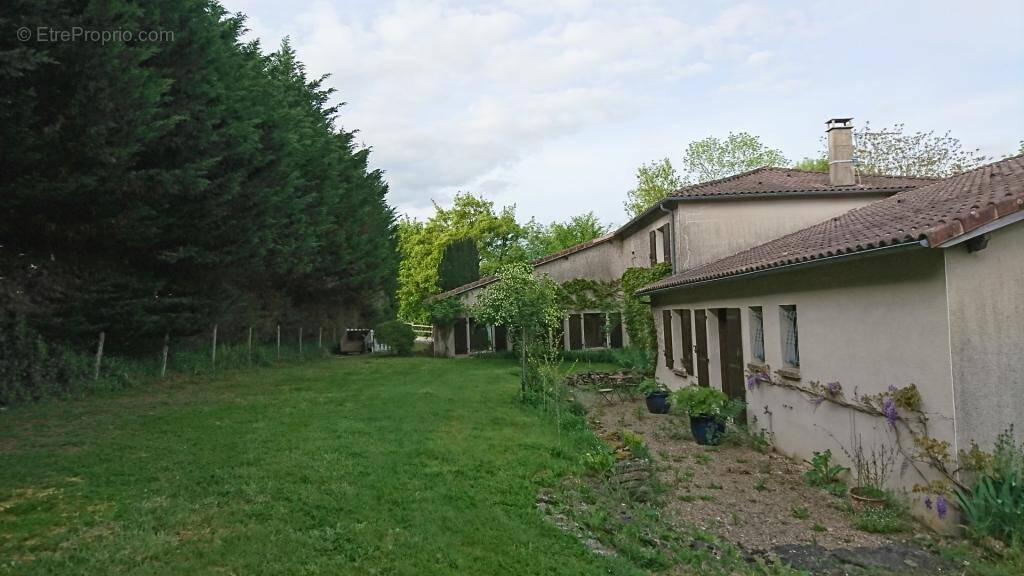 Maison à AUGE
