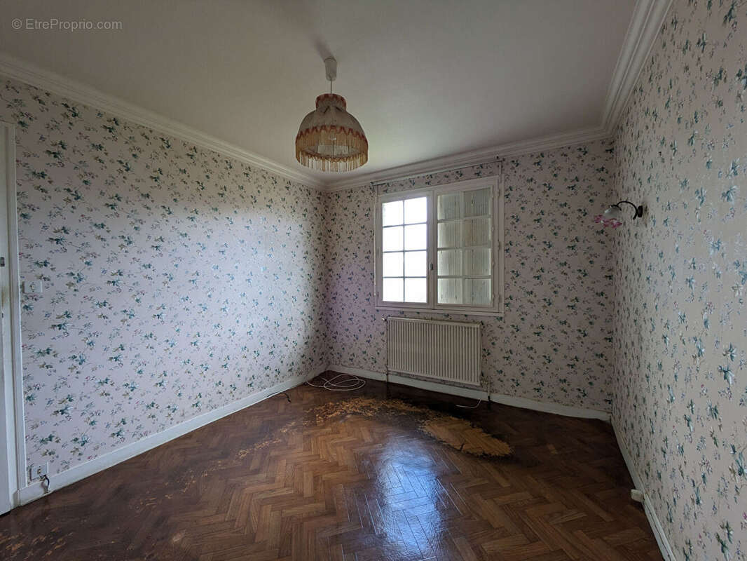 Maison à DOL-DE-BRETAGNE