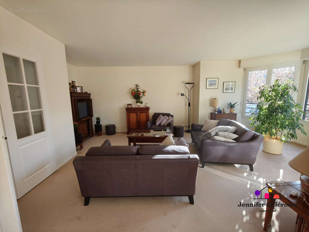 Appartement à ENGHIEN-LES-BAINS