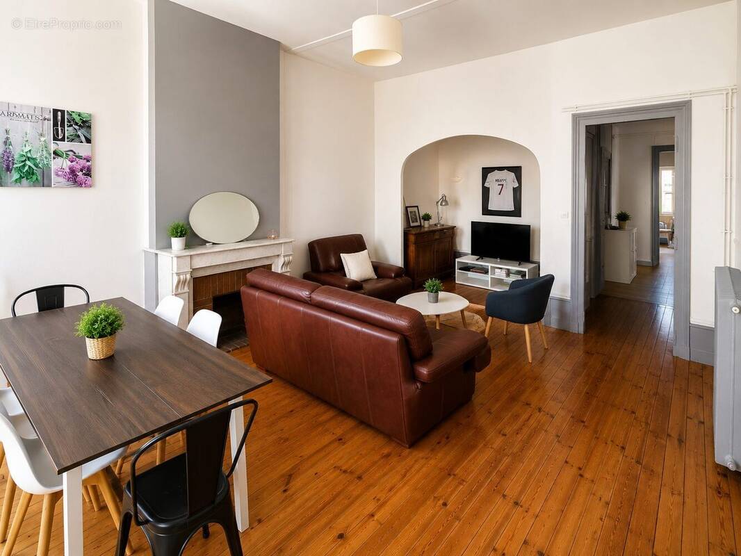 Appartement à SAINT-ETIENNE