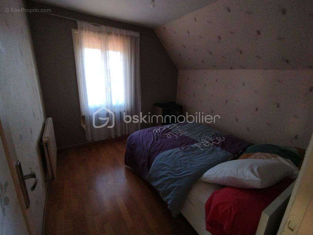 Maison à MONCHAUX-SORENG