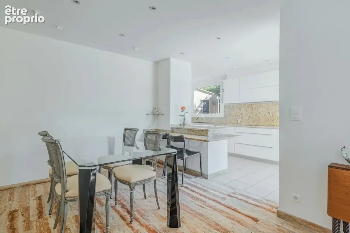 Maison à vendre 8 pièces CALUIRE ET CUIRE (69) Le Vernay, calme, sans vis à vis - photo 10