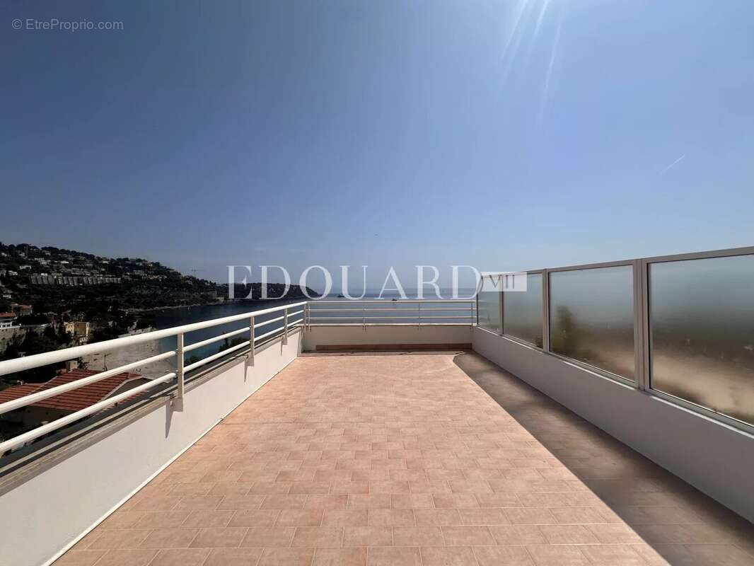 Appartement à ROQUEBRUNE-CAP-MARTIN