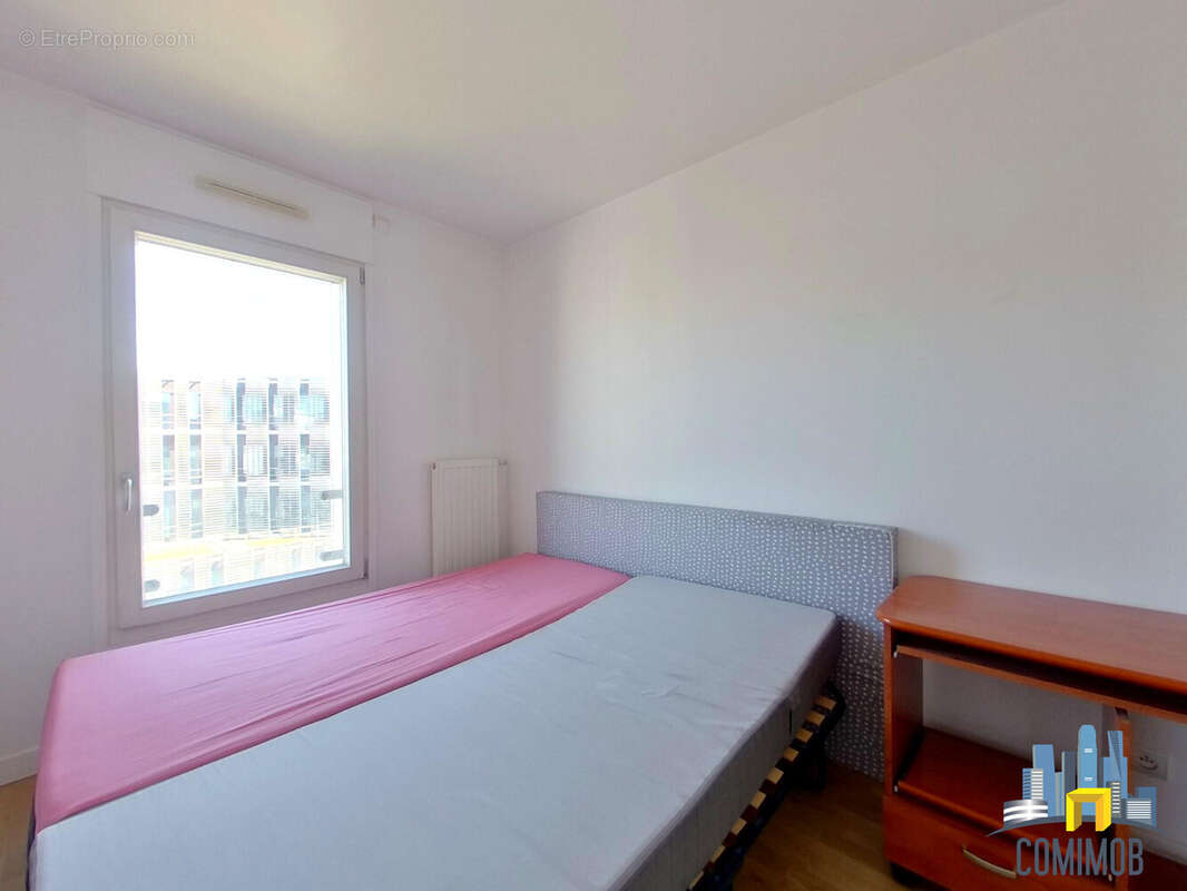 Appartement à PARIS-19E