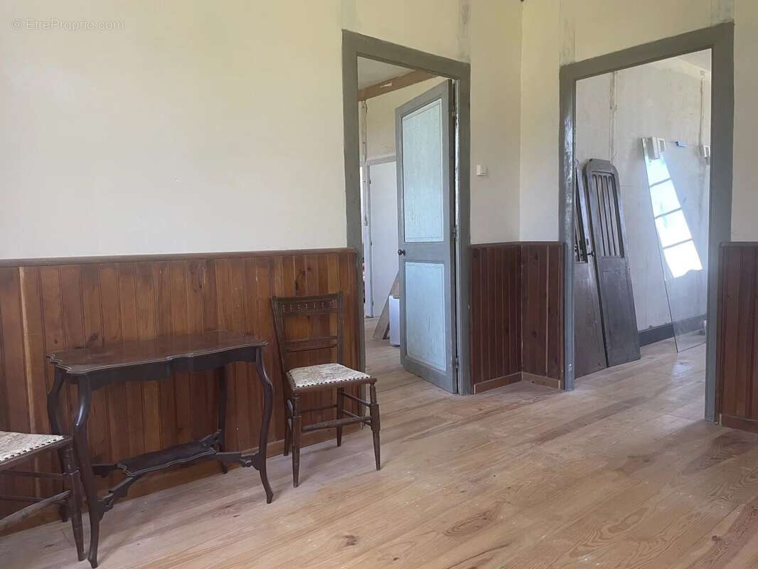 Maison à SAINT-MARTIAL-SUR-NE