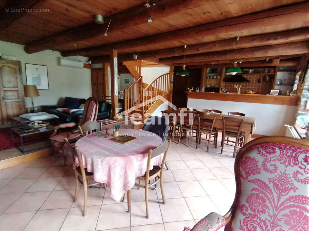 Maison 132 m² à Rosieres  - photo 4