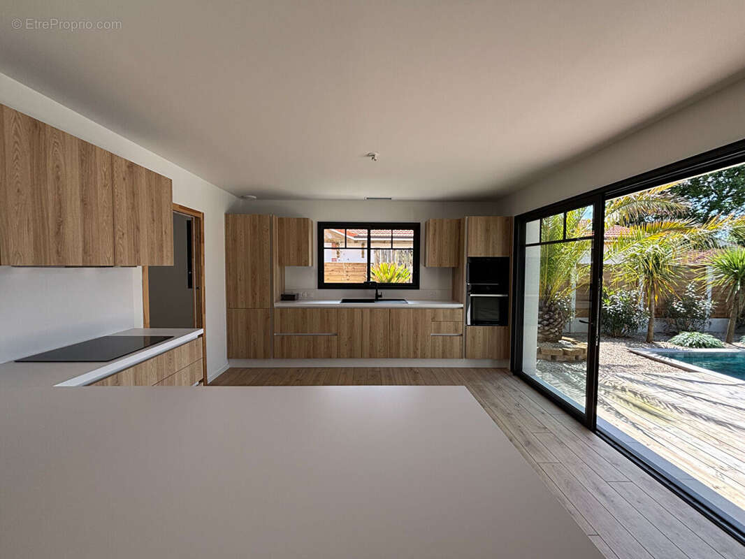 Maison à GUJAN-MESTRAS