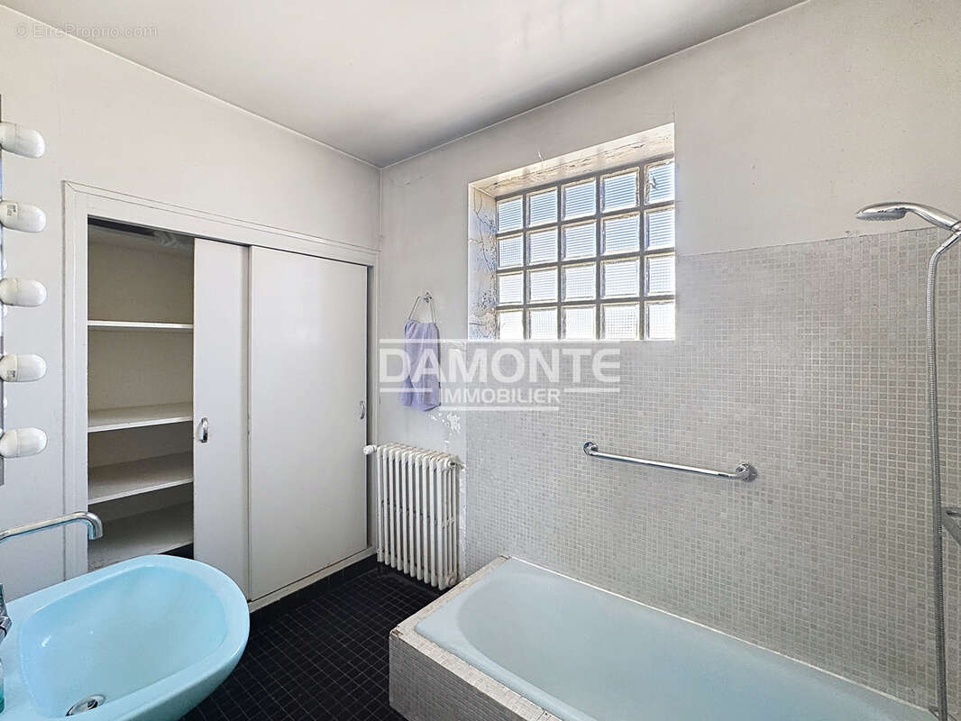 Saint andre les vergers - maison 4 chambres - photo 9