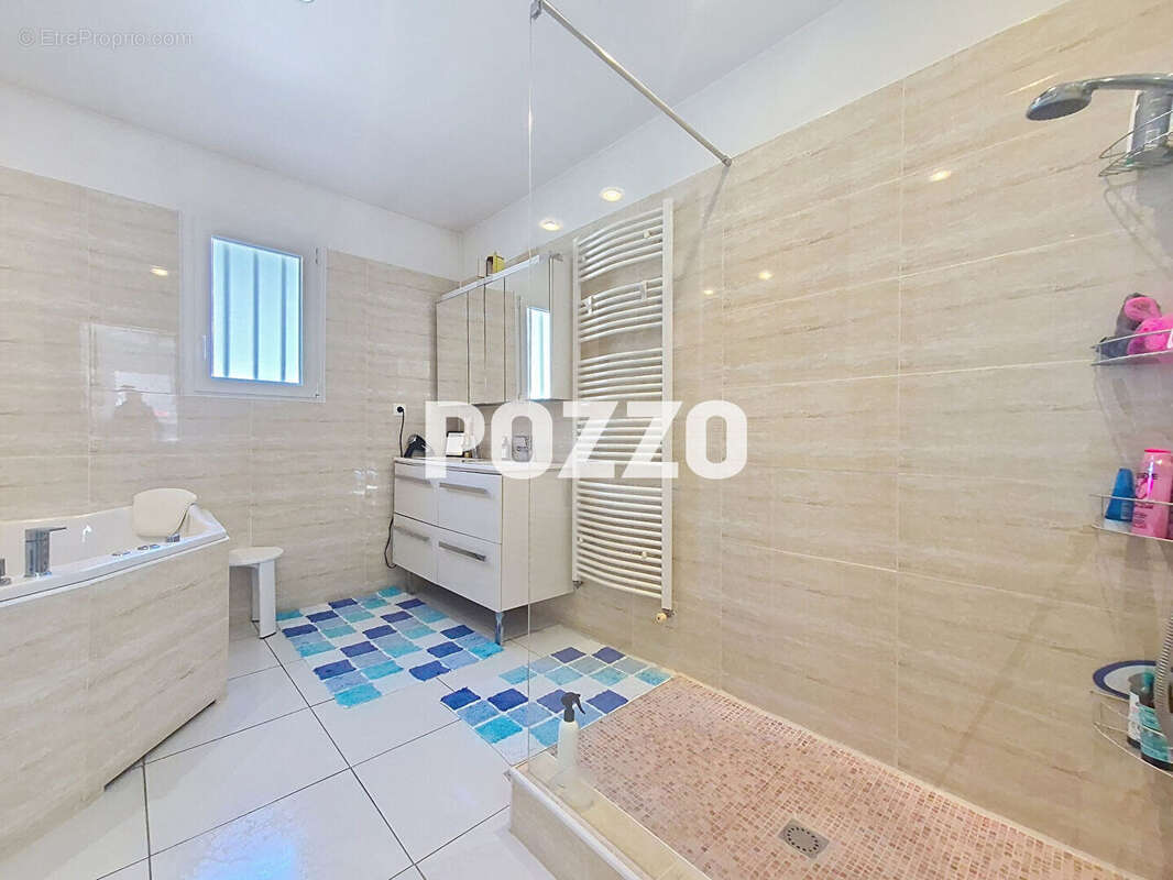 Maison à VER-SUR-MER