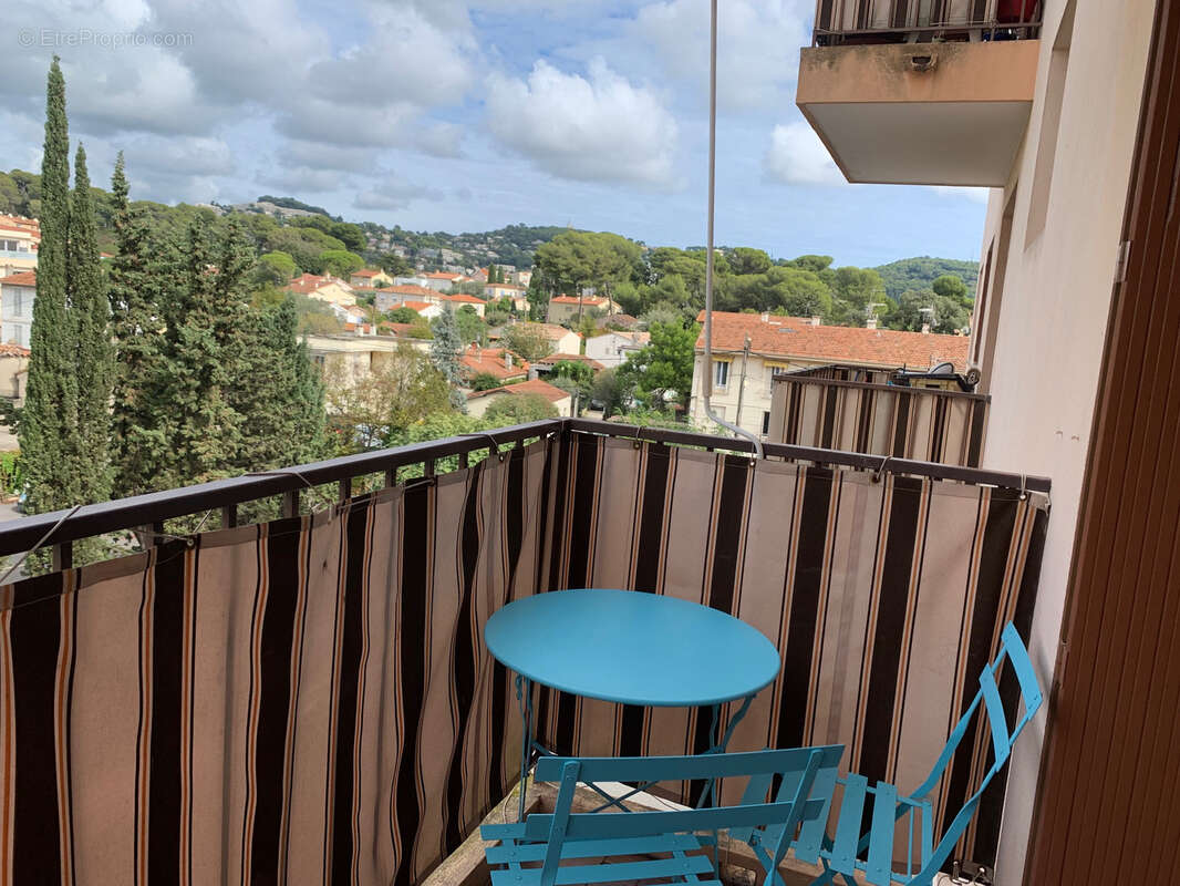 Appartement à LE CANNET