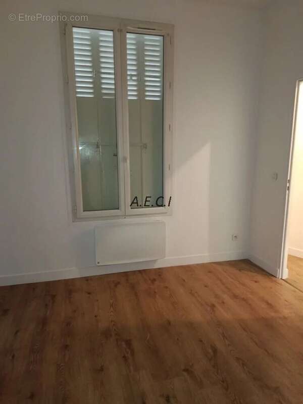 Appartement à PARIS-18E