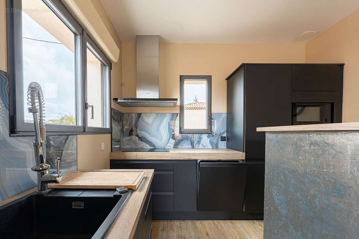 Appartement à CARRY-LE-ROUET